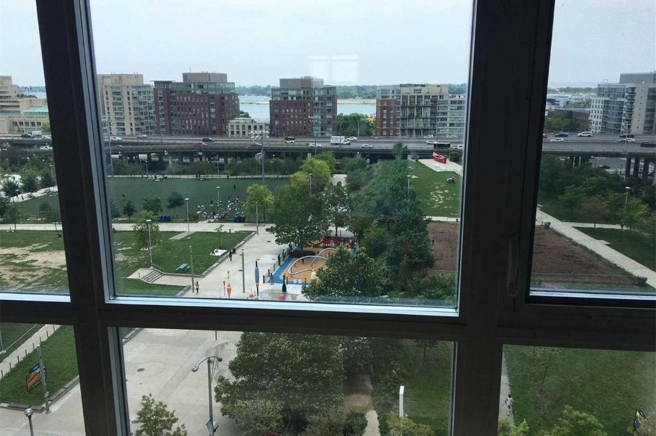 Three-Bedroom Condo With Free Parking Nearby Cn Tower With Lake View Toronto Exterior foto