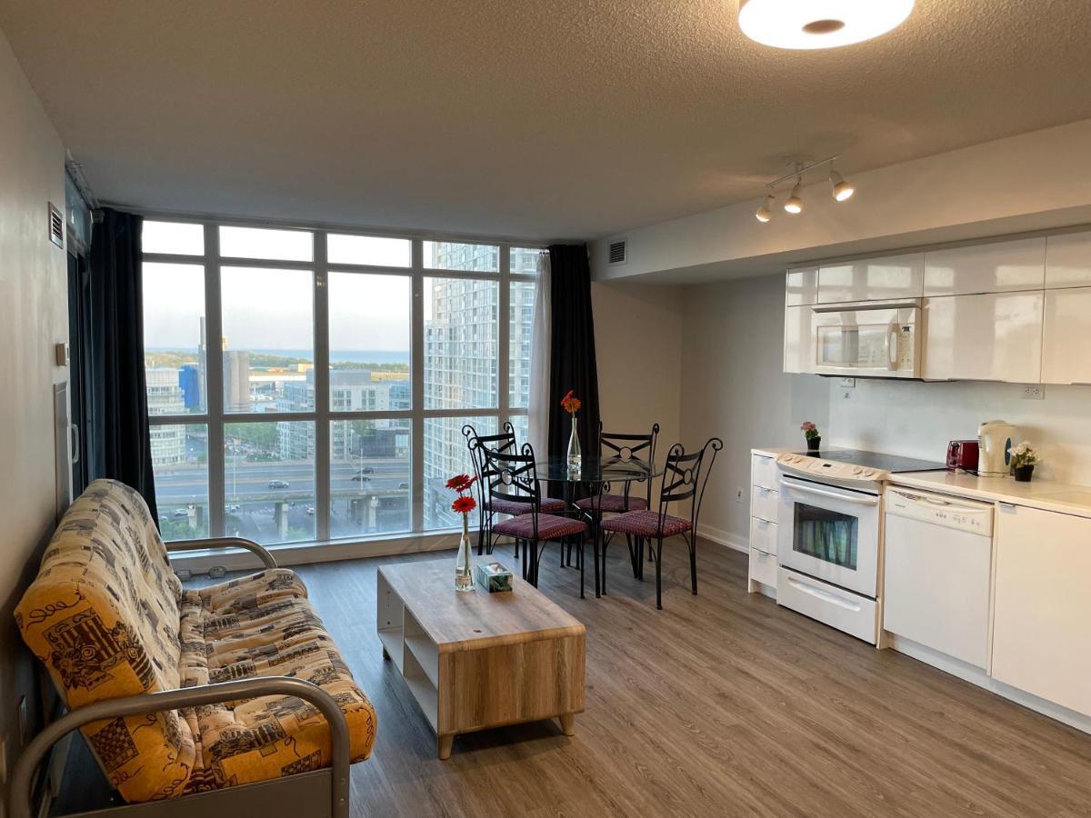 Three-Bedroom Condo With Free Parking Nearby Cn Tower With Lake View Toronto Exterior foto
